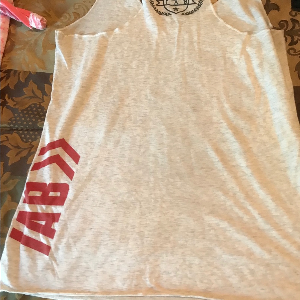 —SOLD—Tank Top bundle - Picture 8 of 8